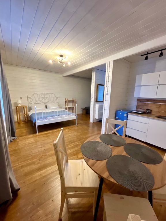 Дом в Хужире