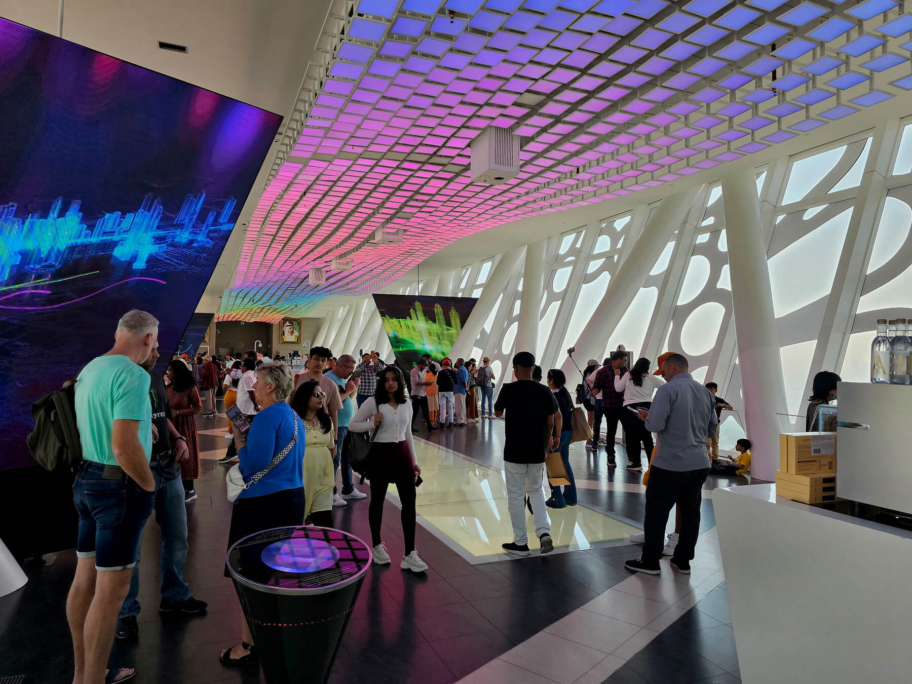 Внутри Дубайской рамки