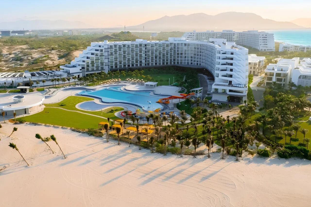 Lugano Resort Cam Ranh 5*